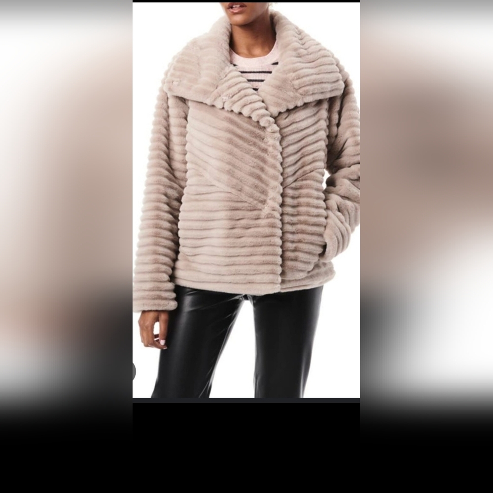 Bernado SEALED! NWT! Echelon Faux Fur Coat in Taupe XL. R2S!